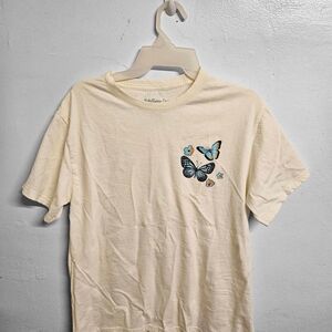 Rebellious One Butterfly Graphic Tee Cream Cotton M Y2K Aesthetic Boho
